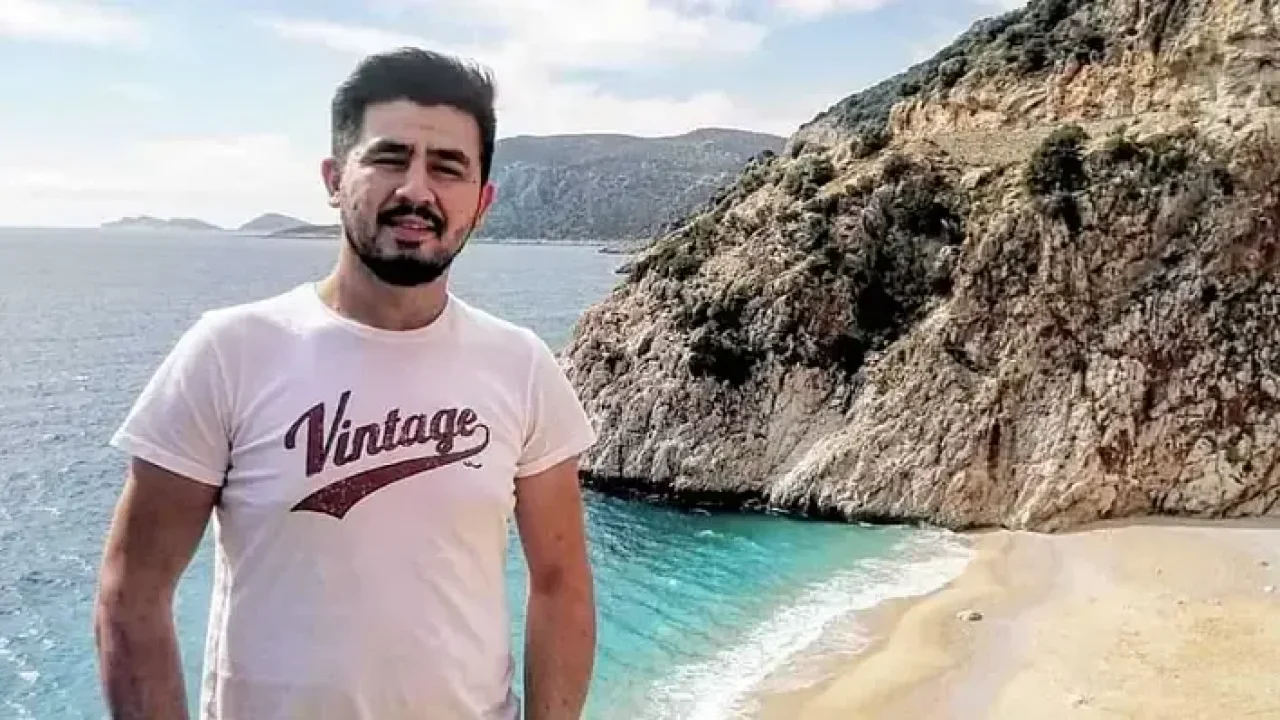 Seydikemer’de Acı Olay: 32 Yaşındaki Serdar Aktan Dükkanının Önünde Ölü Bulundu