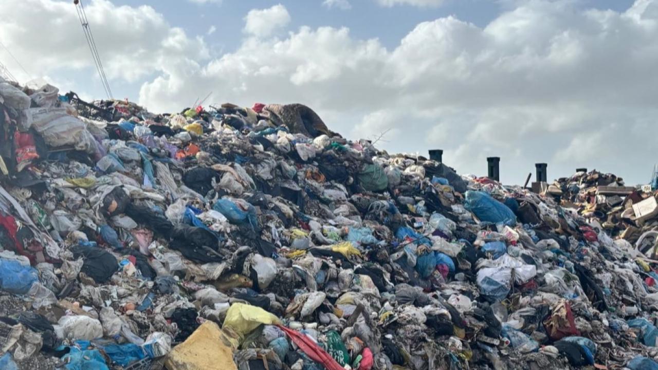 Atıkları usulsüz depolayan Buca ve Foça belediyelerine 9.3 milyon lira ceza
