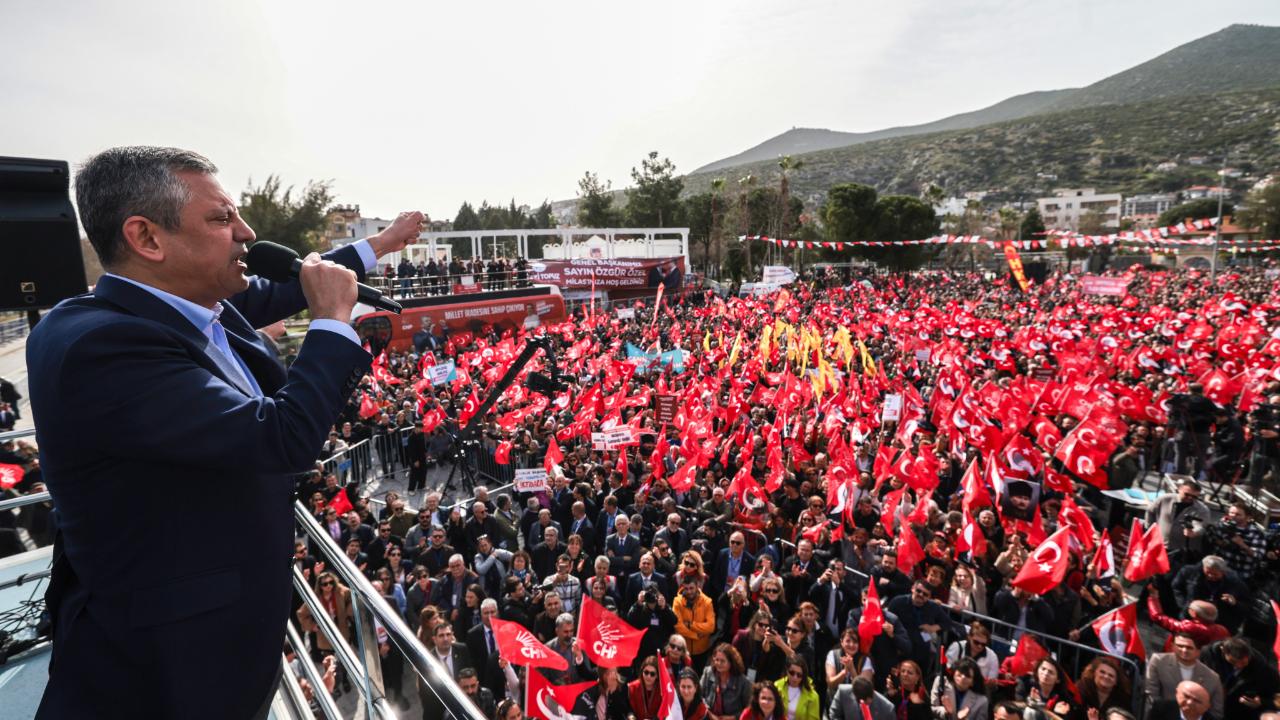 CHP Genel Başkanı Özel: "Egeliler hem kendi evlatlarına hem genel başkanlarına sahip çıktı"