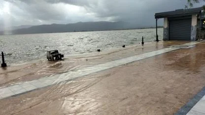 Köyceğiz Gölü’nde taşkın devam ediyor