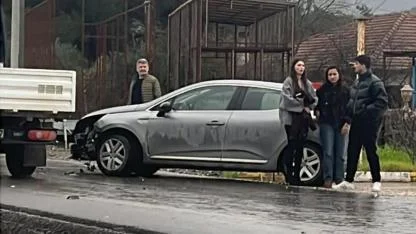 Marmaris’te otomobil ile motosiklet çarpıştı: 1 yaralı