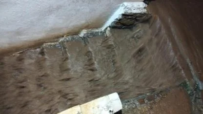 Marmaris'te sağanak etkili oldu, su baskınları meydana geldi