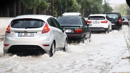 Muğla geneli sağanak ve gök gürültülü yağış uyarısı