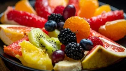 SAĞLIKLI KEMİKLER İÇİN BU MEYVELERİ TÜKETİN !