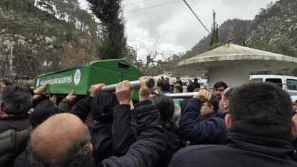 Selde hayatını kaybeden belediye işçisi son yolculuğuna uğurlandı