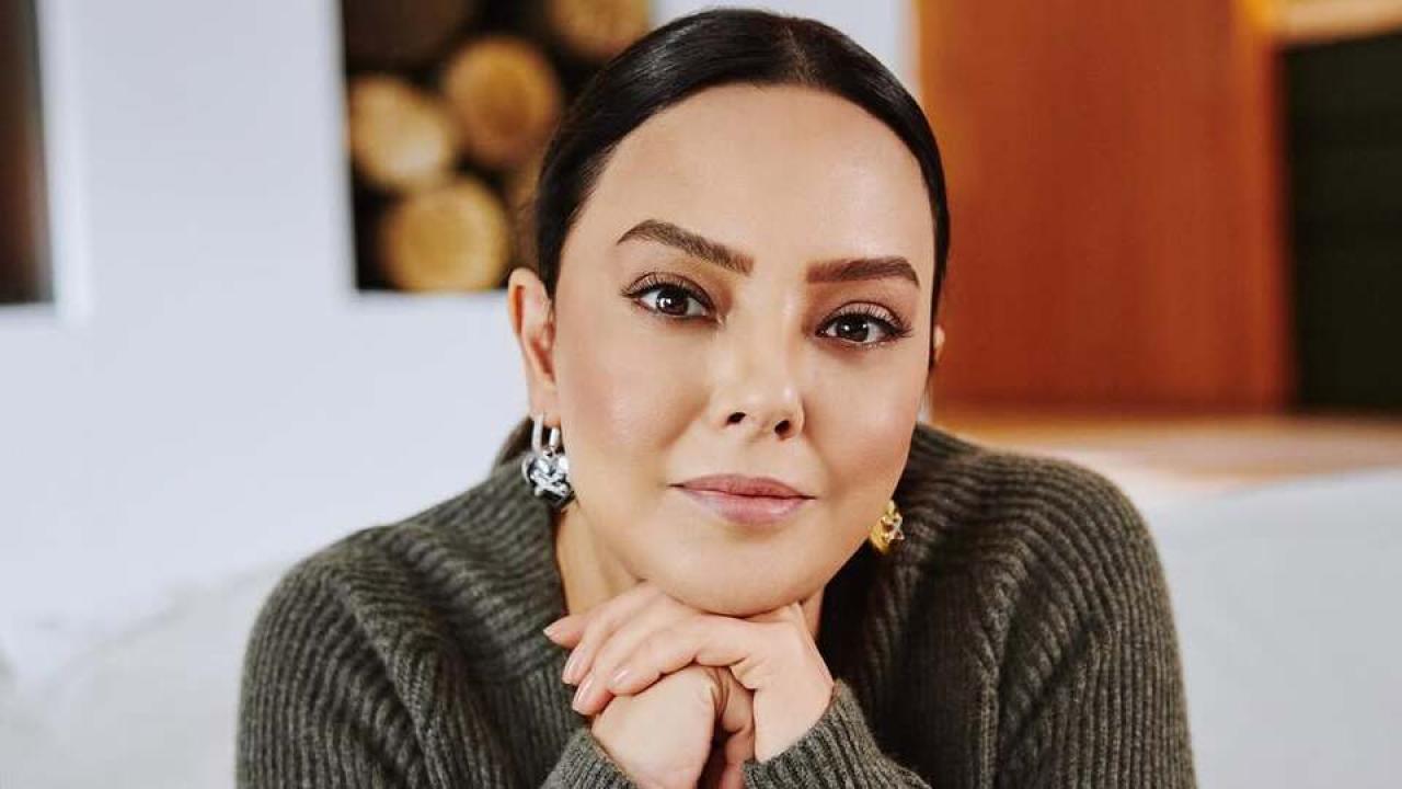 Ebru Gündeş Dubai'de mahsur kalan kızını özel uçakla getirdi