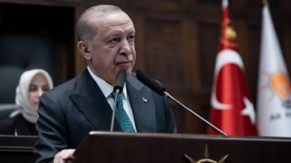 Emekli maaşı ve bayram ikramiyesi ödeme tarihleri belli oldu!