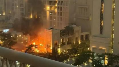 İRAN’A AİT BİR İHA, DUBAİ’DE YER ALAN BURJUVA AL ARAB OTELİNE İSABET ETTİ