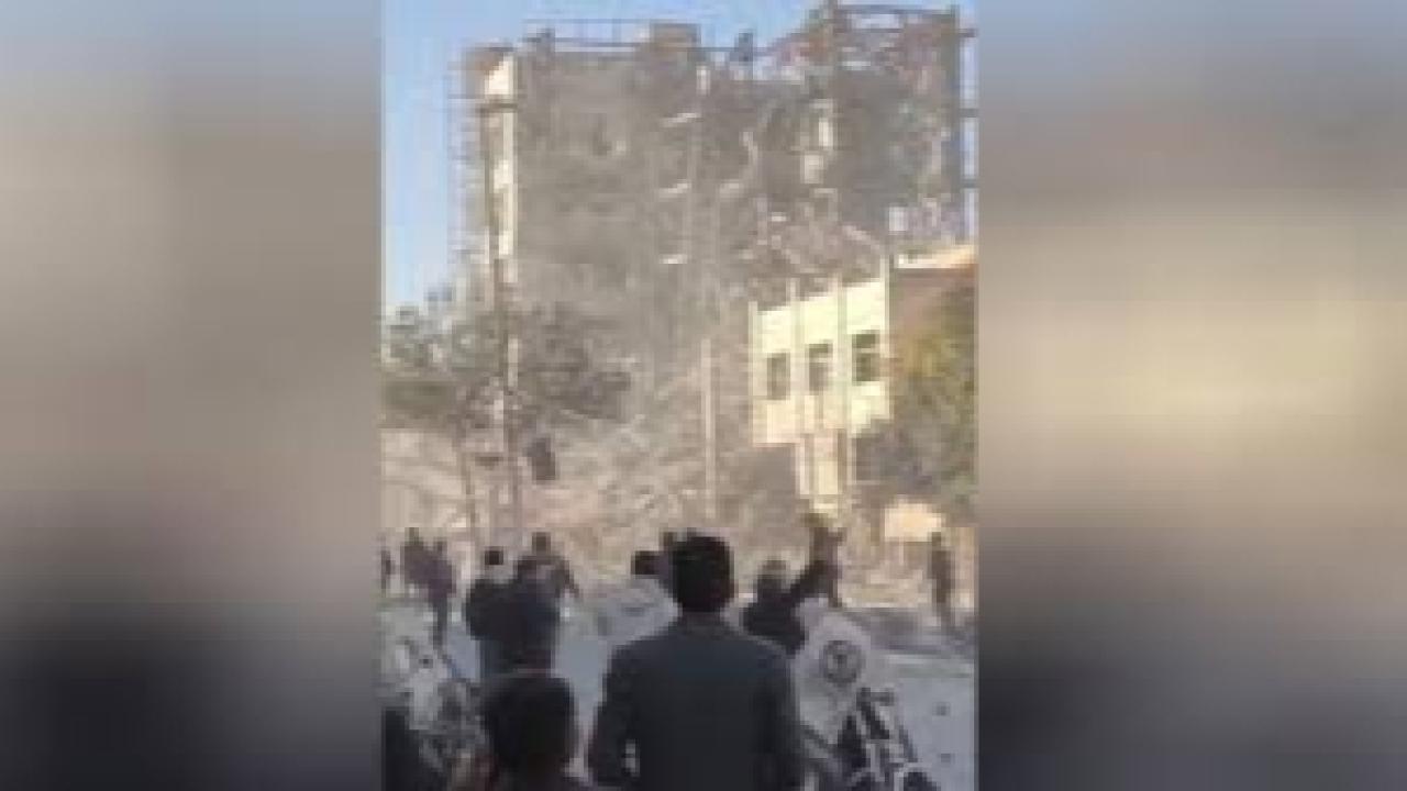 İran'da dini lideri seçmekle görevli Uzmanlar Meclisi'nin binası vuruldu