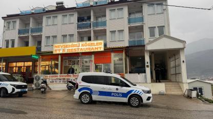 Kapıyı Açan Ekipler Dehşetle Karşılaştı! Kaldığı apart odasında ölü bulundu