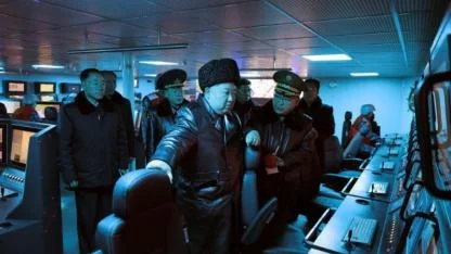 Kuzey Kore dev savaş gemisinden füze denemesi yaptı