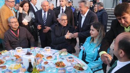 Bakan Memişoğlu Seydikemer’de İftara Katıldı