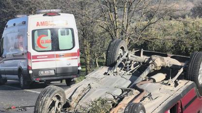 Takla atan araç sürücüsü hafif yaralandı