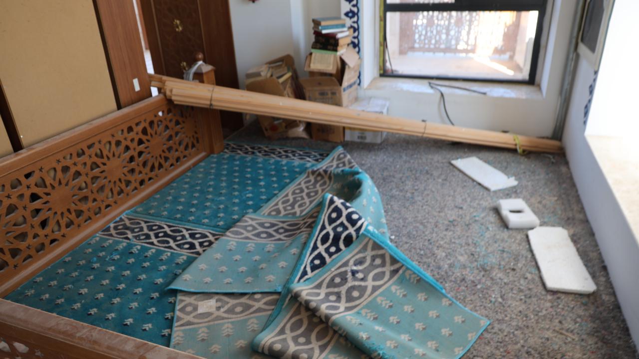 AKÇAOVA TOKİ CAMİSİ HARABEYE DÖNDÜ