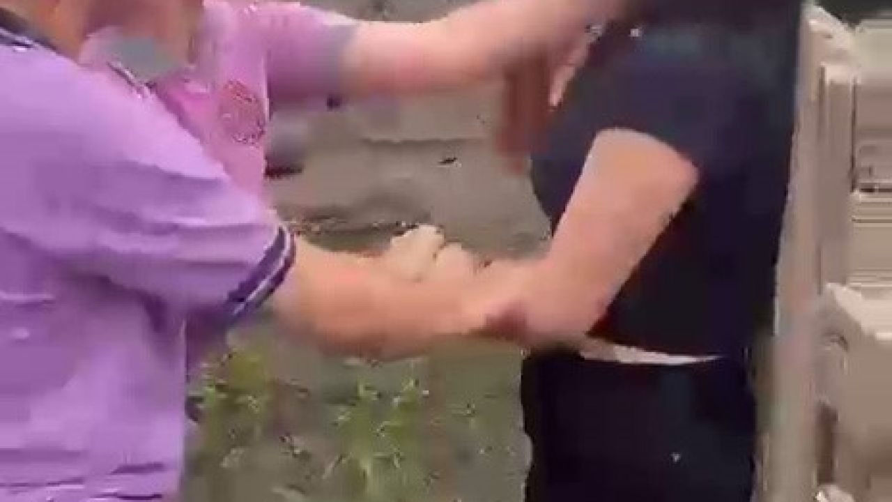 Akran zorbalığı cinsiyet dinlemiyor