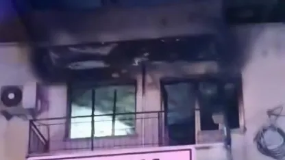 Alevlerin sardığı evden acı haber: Baba öldü, oğlu entübe