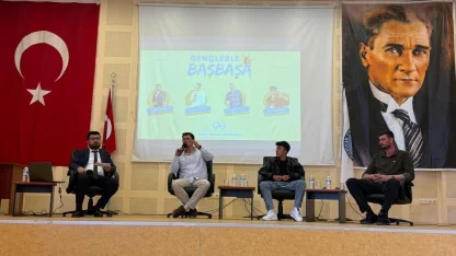 Altıntaş MYO’da genç çiftçi fenomenler öğrencilerle buluştu