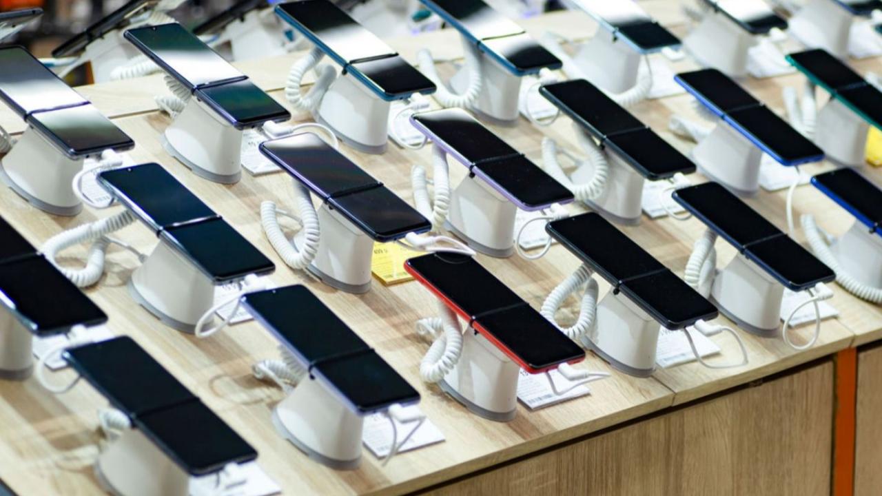 APPLE İOS 27 İLE BAZI İPHONE MODELLERİNE DESTEĞİ KESİYOR