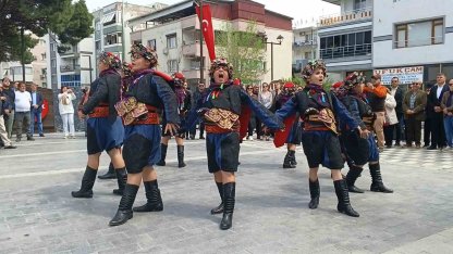 Atatürk’ün Aliağa’ya gelişinin 92. yıl dönümü törenlerle kutlandı