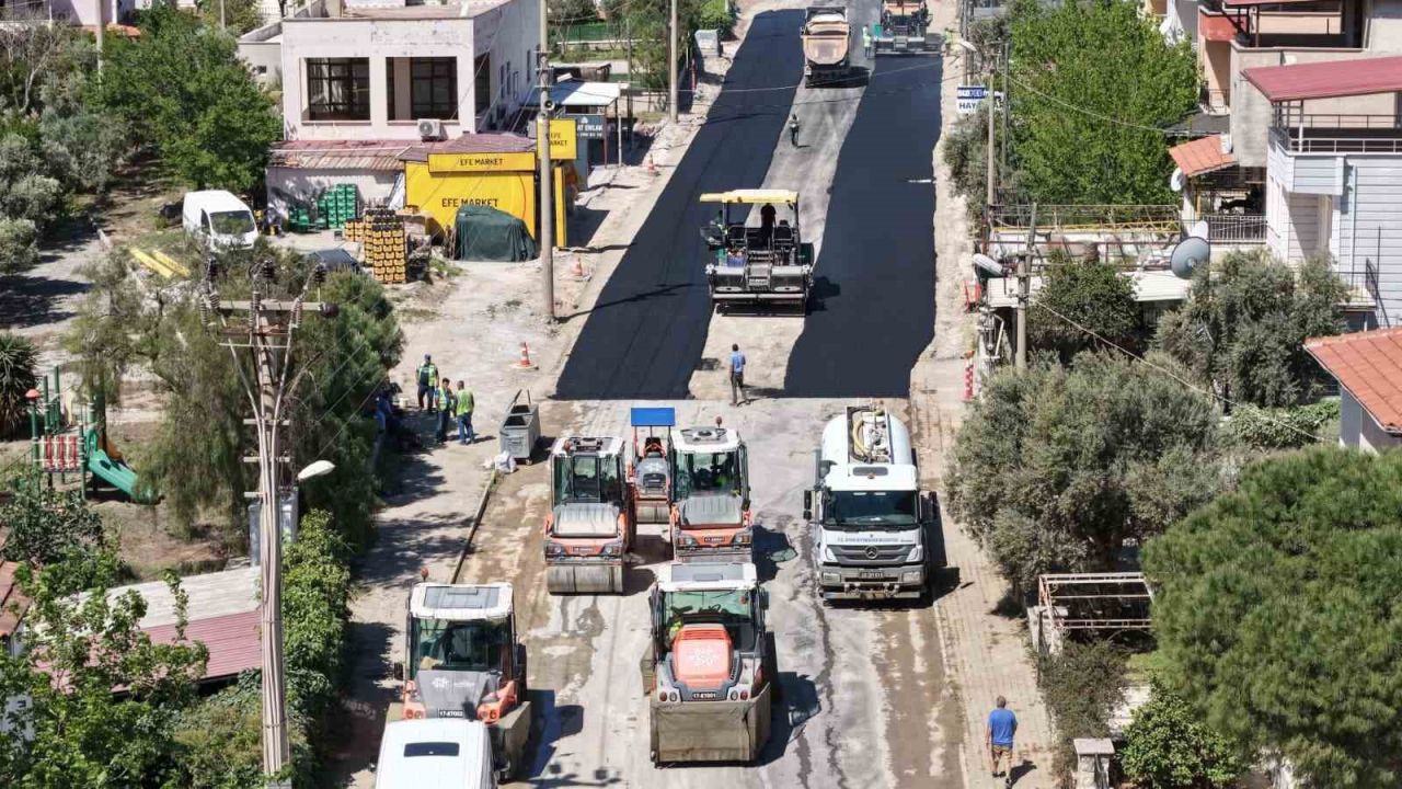 Aydın Büyükşehir Akbük yolunu yeniliyor