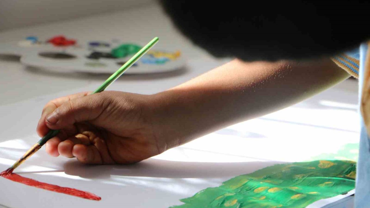 Aydın’da çocuklar, hayallerini tuvale aktaracak