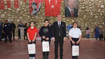 Babadağlı çocukların 23 Nisan coşkusu göz doldurdu