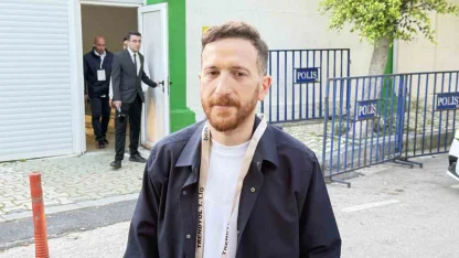 Başkan Dal şampiyonluğu vefat eden annesine armağan etti