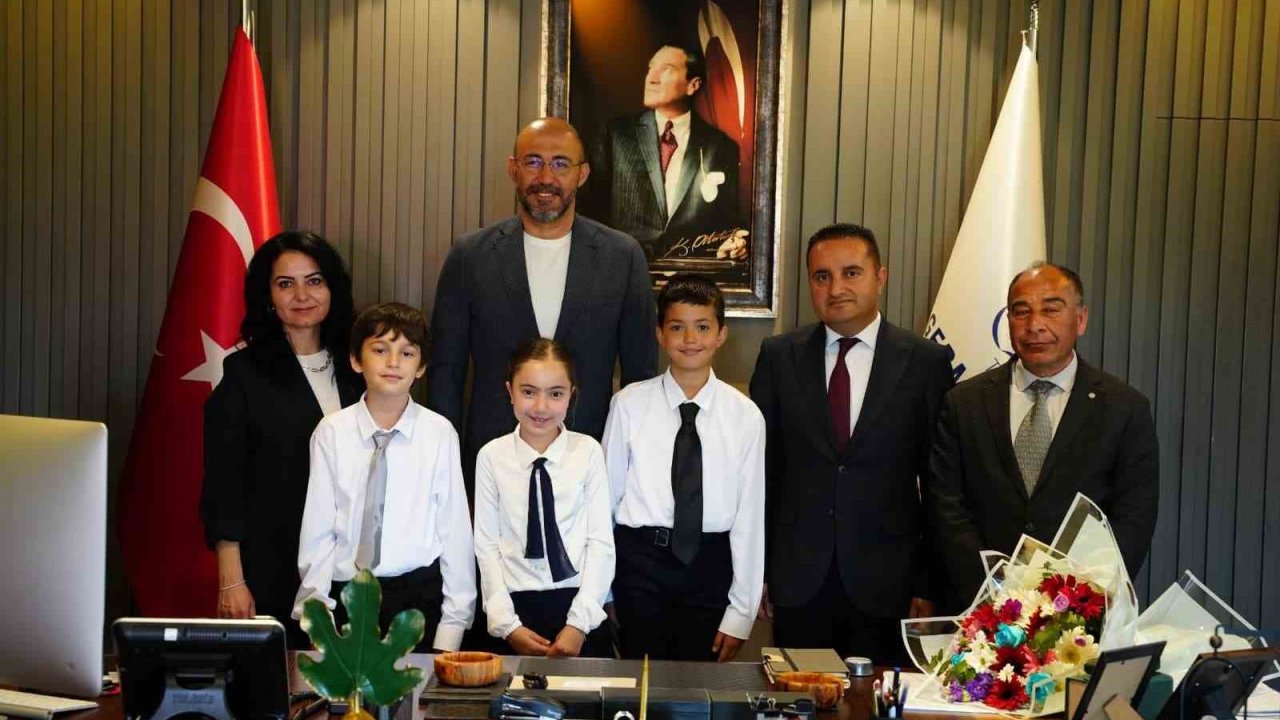 Başkan Zencirci yetkiyi, çocuklara devretti