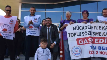 Bayraklı Belediyesi’nde memurların hak arayışı sürüyor