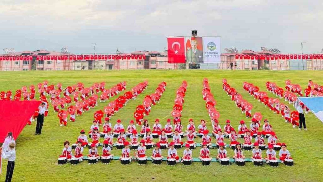 Bozdoğan’da 23 Nisan yağmura rağmen coşkuyla kutlandı