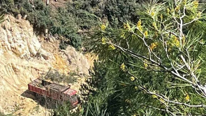 Buldan’da tartışmalı maden sahasında ağaç kesimi başladı