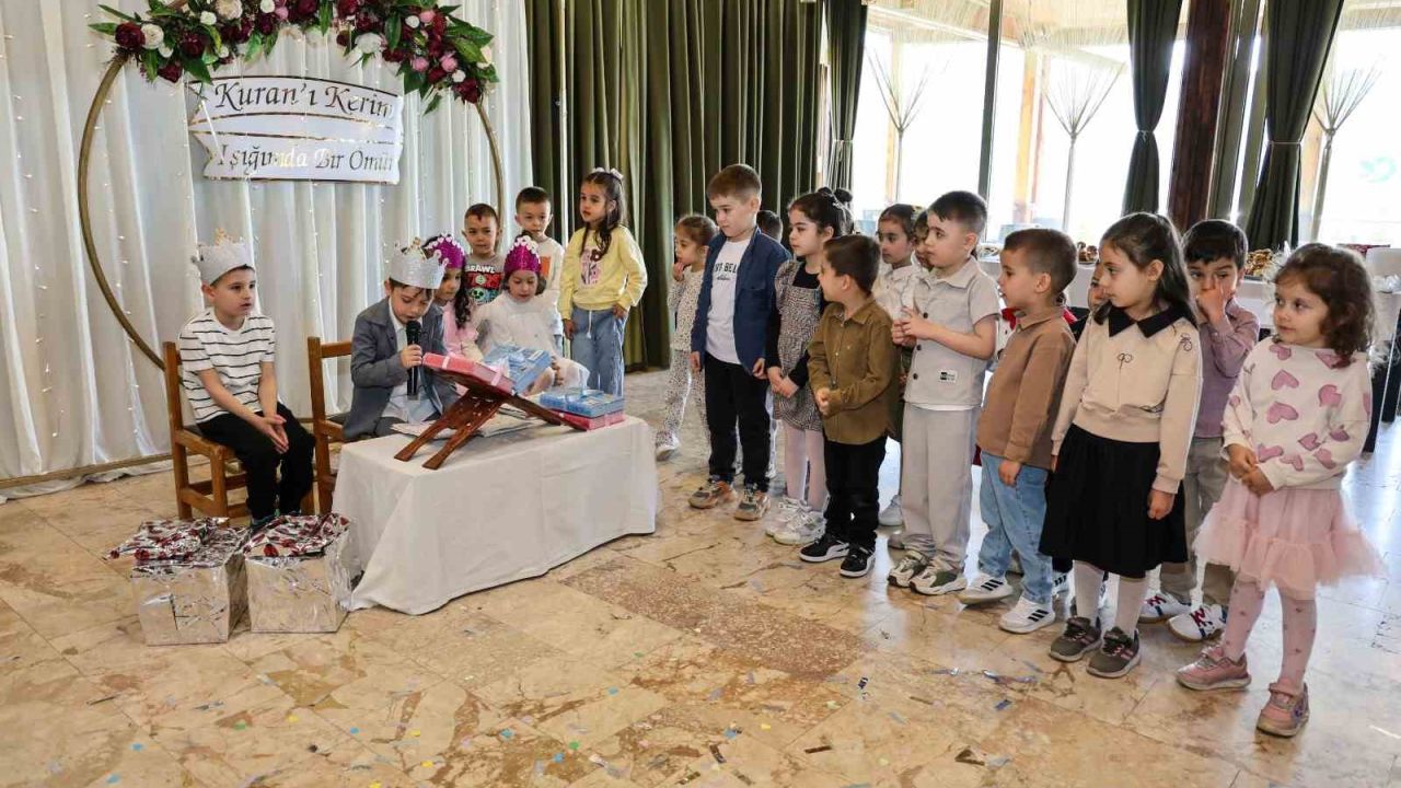 Çameli’de minik öğrencilerin Kur’an-ı Kerim’e geçiş heyecanı düzenlenen törenle taçlandı