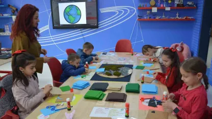 Demirci’de çocuklar bayramı bilimle kutladı