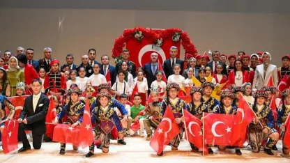 Denizli’de geleceğin teminatı çocuklar sahne aldı