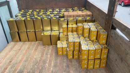 DENİZLİ'DE SAHTE BAL OPERASYONU: 4 TON ÜRÜN YAKALANDI