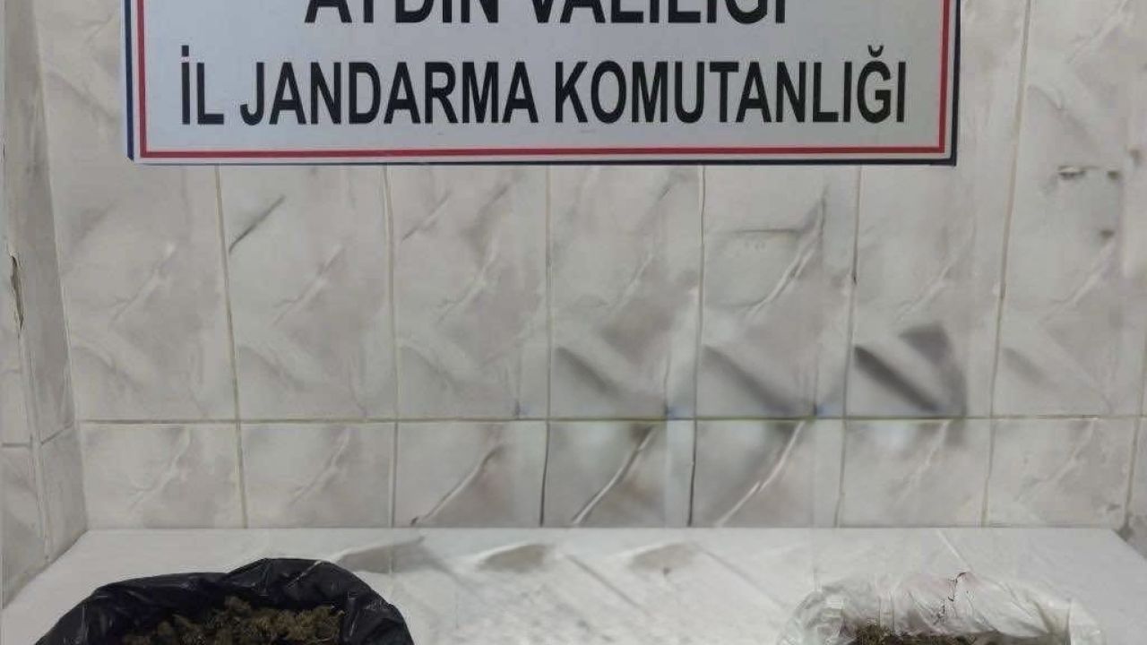Durdurulan araçta uyuşturucu ve ruhsatsız silah ele geçirildi