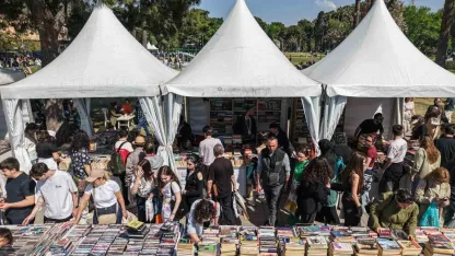 Edebiyatın kalbi İzmir Kültürpark’ta attı