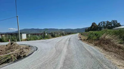 Efeler Belediyesi asfaltlama çalışmalarını sürdürüyor