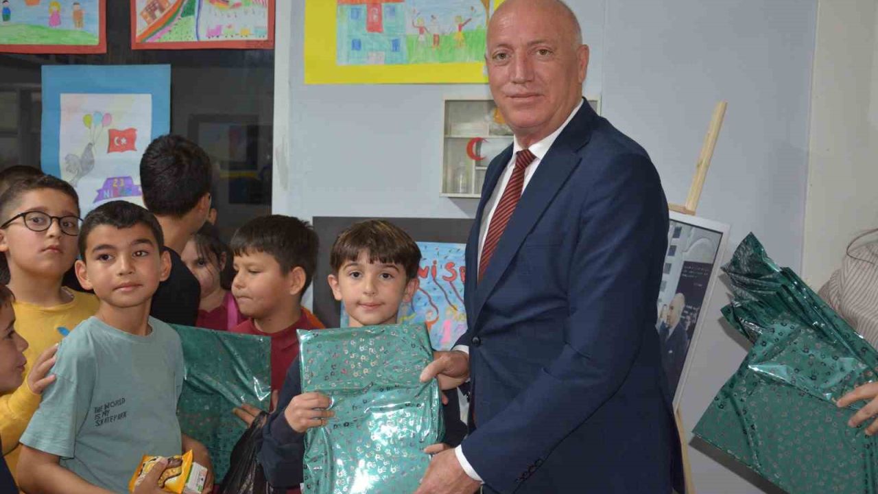 Her bir resimde umut, neşe ve bayram var