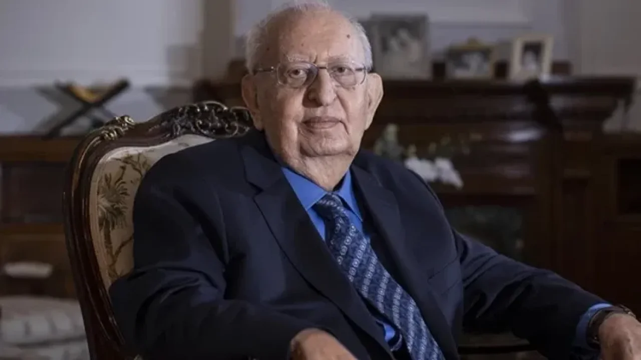 HÜSAMETTİN CİNDORUK HAYATINI KAYBETTİ