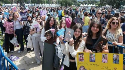 İZKİTAP’ta edebiyat şöleni yaşanıyor