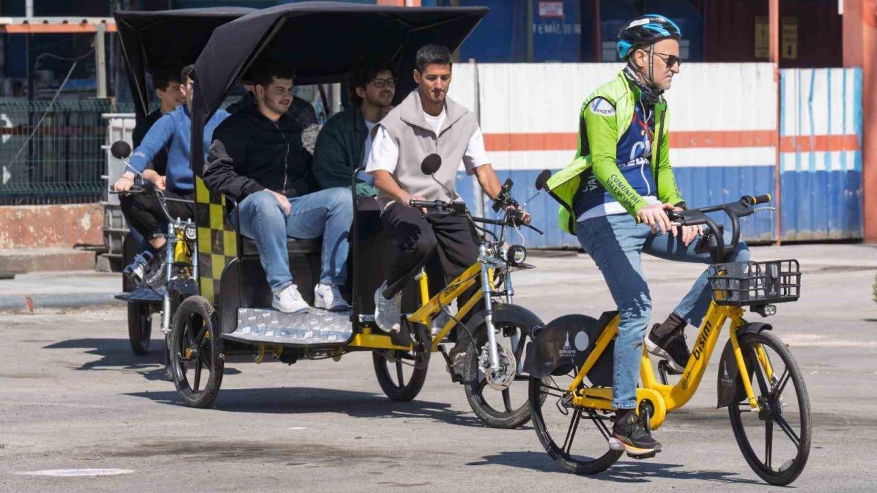 İzmir’de Bisicab dönemi başlıyor