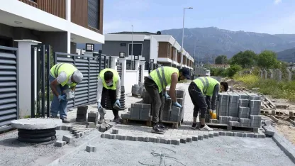 Kuşadası Belediyesi’nden Davutlar Mahallesi’ne kesintisiz hizmet