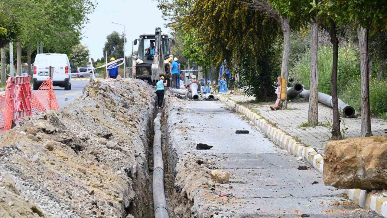 Kuşadası’nda altyapı yatırım çalışmaları sürüyor