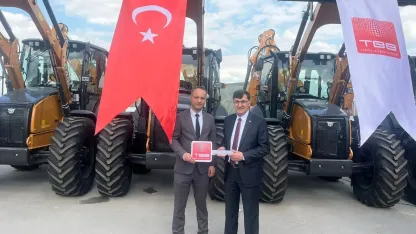 Kütahya Belediyesi’ne TBB’den araç desteği