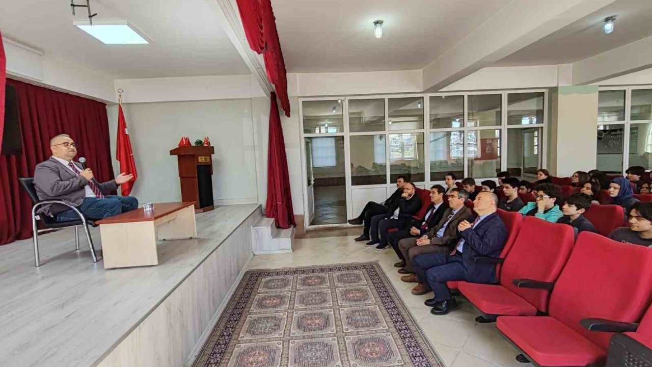 Kütahya’da "Sürdürülebilir Toplumlar" temalı bilim söyleşisi