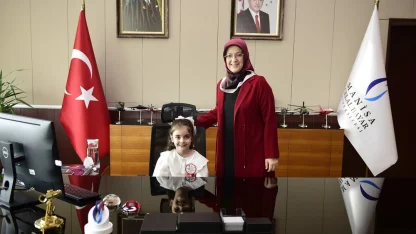 MCBÜ Rektörlüğünde 23 Nisan coşkusu