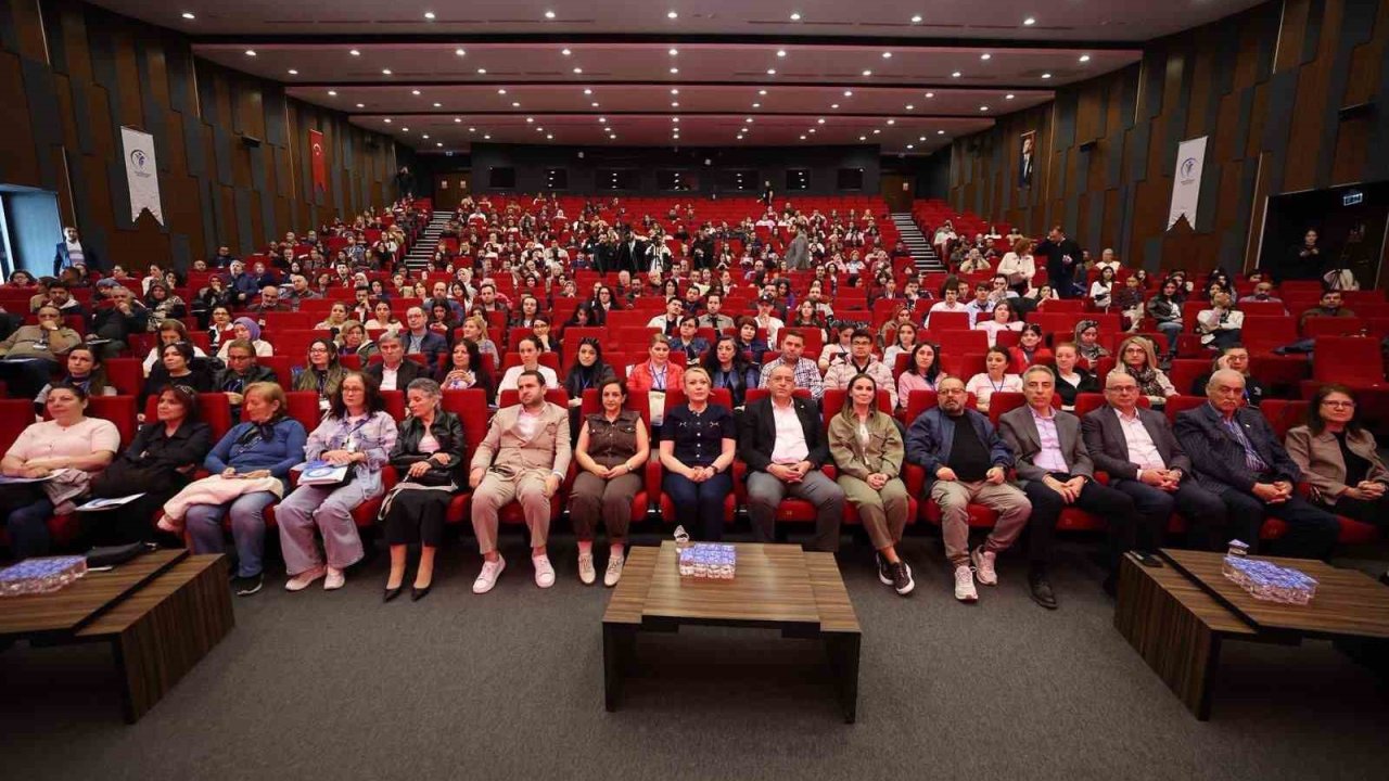 Merkezefendi Belediyesi MBLab Ai eğitimleriyle gençleri yapay zekanın geleceğine hazırlıyor