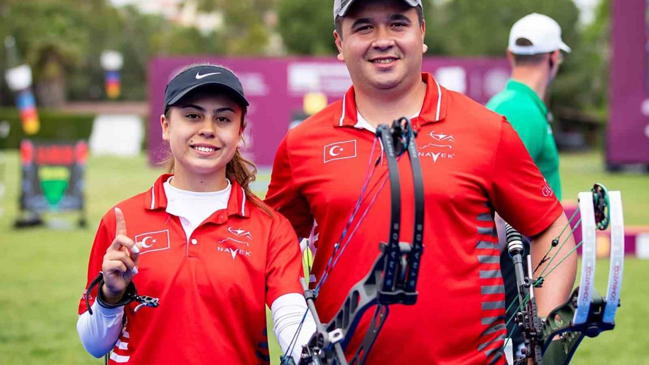 Milli okçular Hazal ve Emircan’dan altın madalya