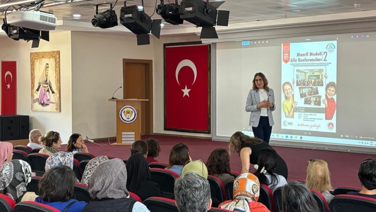 Muğla’da "Maarif Modeli Aile Konferansları" devam ediyor